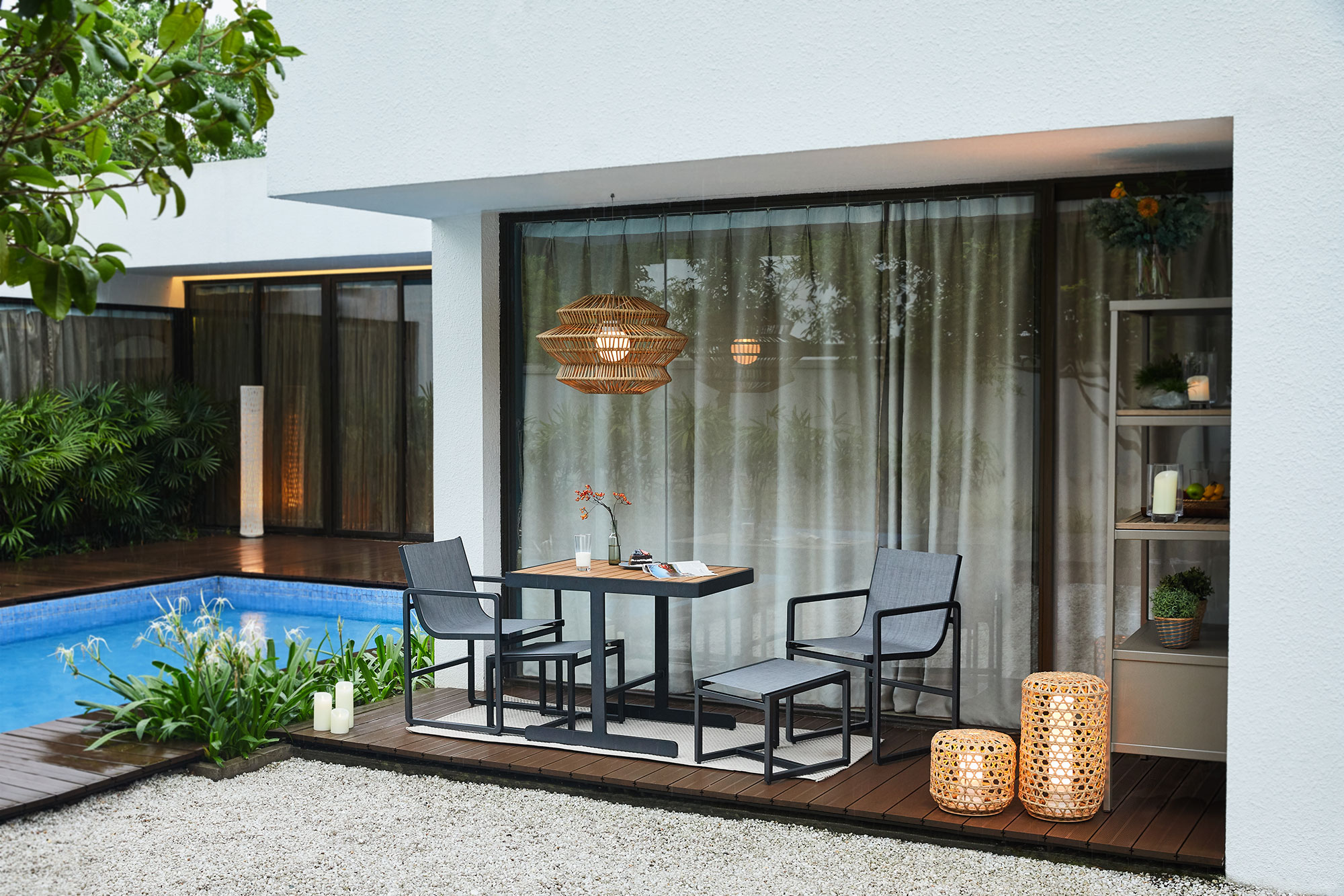 Protege Casual Outdoor Patio Furniture Magic Box Family Bistro Set